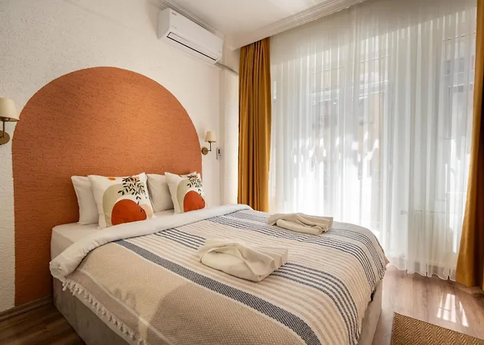 The Palm Suits イスタンブール