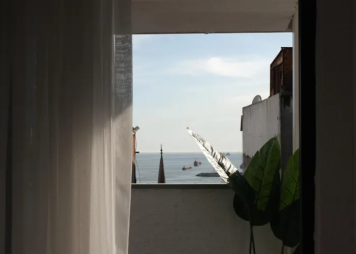 The Palm Suits 3* イスタンブール