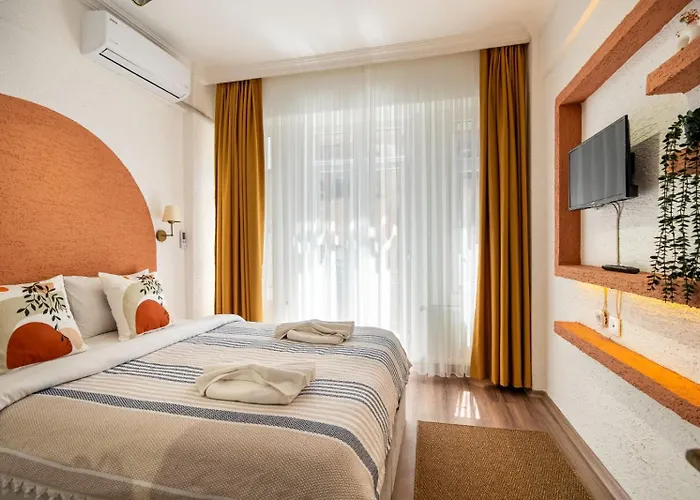 アパートホテル The Palm Suits 3*