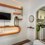 The Palm Suits 3*