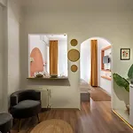 The Palm Suits 3*