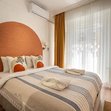 The Palm Suits Isztambul