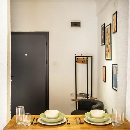 The Palm Suits Apartmanhotel