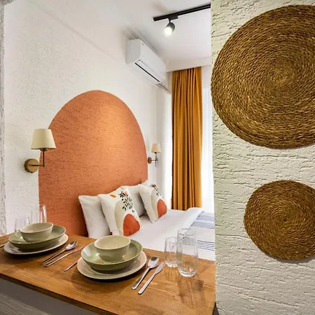 Aparthotel The Palm Suits 3*