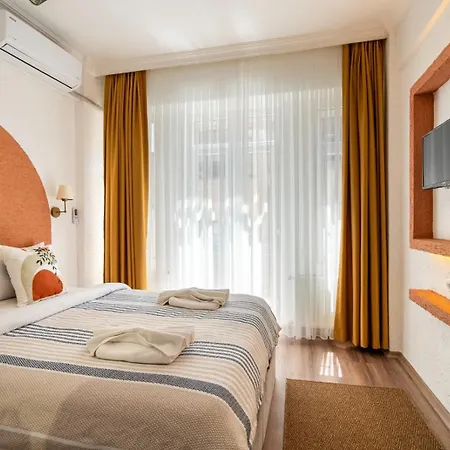 Aparthotel The Palm Suits *